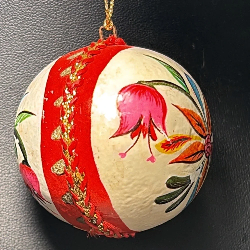 VTG Christmas Ornament Floral DeSela Hand Painted Papier Mache Folk Art Mexico